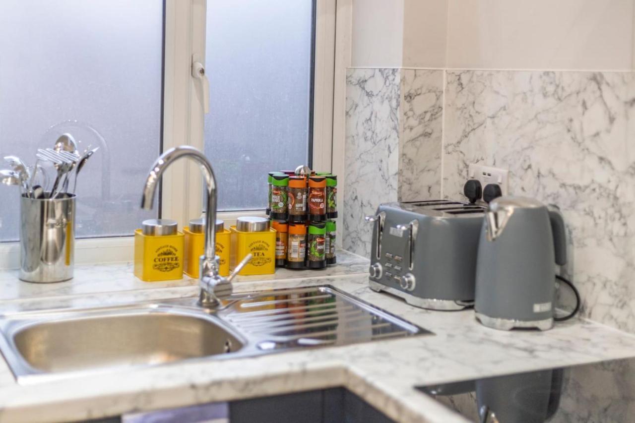 Stylish Modern Gem Golders Green Appartamento Londra